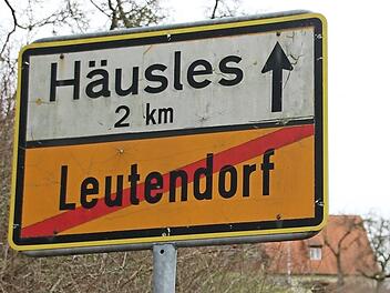 Zwischen dem Mitwitzer Gemeindeteil Leutendorf und Häusles könnte eine große Photovoltaik-Anlage entstehen.  Fotos: Marco Meißner
