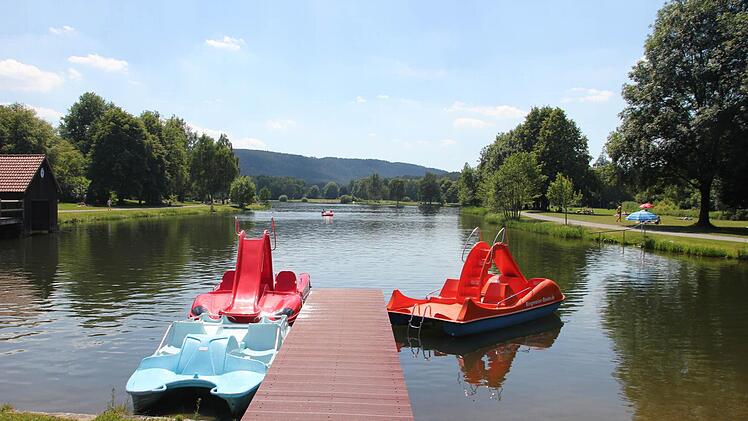 Ein Blick auf den Badesee.  Foto: Robert Wagner