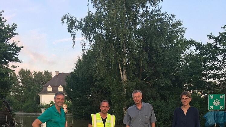 Hochwasser in Adelsdorf: Therapiezentrum Laufer Mühle von Außenwelt abgeschnitten