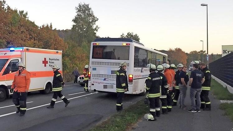 Ein achtjähriges Schulkind wurde am Donnerstag in Kronach bei einem Unfall mit einem Bus schwer verletzt.  Foto: Freiwillige Feuerwehr Kronach