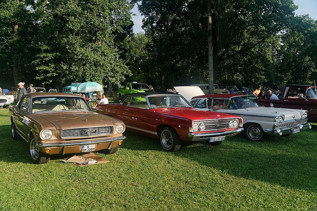 Alte Musclecars, Straßenkreuzer, US-Cars und vieles mehr!