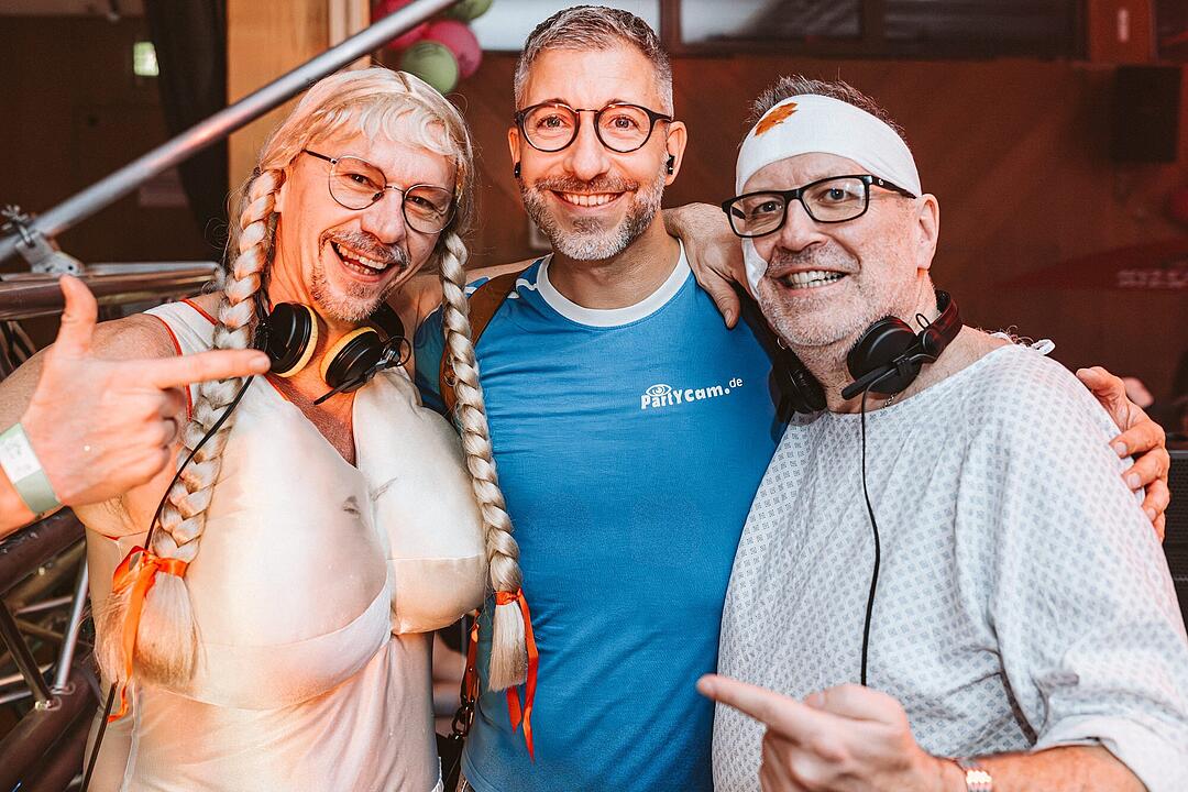 DJ Franky und DJ Matze lie&szlig;en die Halle beben!