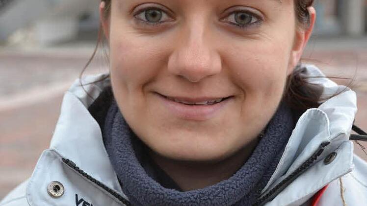 Karin Schulz: Schönstädt: "Da die Informationspolitik sehr spärlich ist, müssen wir die Menschen informieren. Wer nicht aufsteht und nichts sagt, der hat schon von vornherein verloren. Wir hoffen auf ein Umdenken im Interesse der Bürger."