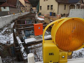 Noch ist Winterpause auf der Baustelle. Foto: Arkadius Guzy