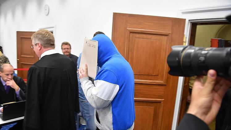 Peter F. hat sich im Prozess bisher kooperativ gezeigt. Er war in der "Weisse Wölfe Terrorcrew" für die Bestellungen von Pyrotechnik Ansprechpartner Nummer eins.  Foto: Ronald Rinklef