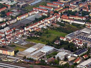 Im Bereich der "Spiegelfelder" zwischen Brenner-, Zollner-, Neuerb- und Katharinenstraße soll nicht nur Wohnraum entstehen, sondern auch eine großzügige Grünfläche erhalten und gestaltet werden Foto: Ronald Rinklef
