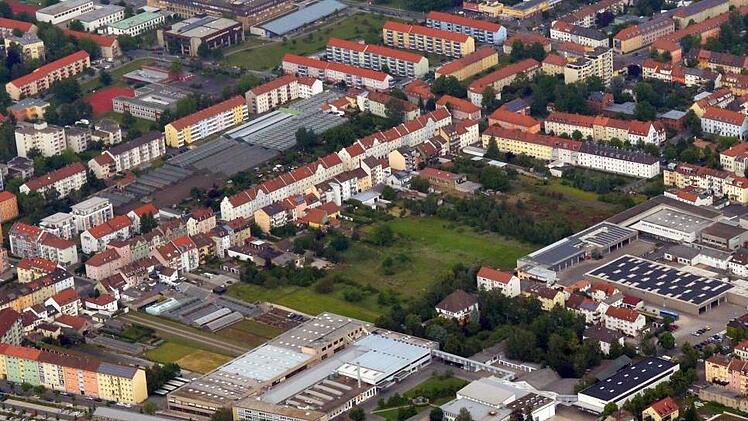 Im Bereich der "Spiegelfelder" zwischen Brenner-, Zollner-, Neuerb- und Katharinenstraße soll nicht nur Wohnraum entstehen, sondern auch eine großzügige Grünfläche erhalten und gestaltet werden Foto: Ronald Rinklef
