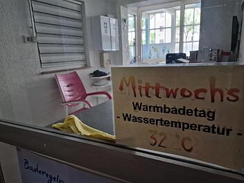 Vorerst wird es keinen Warmbadetag im Hallenbad mehr geben. Auch keinen reine Frauensauna mehr. Foto: Marion Eckert
