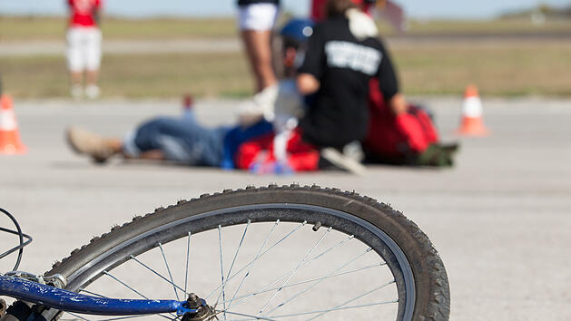 Unfall, Fahrrad, Fahrradunfall, Sturz, Fahrradsturz