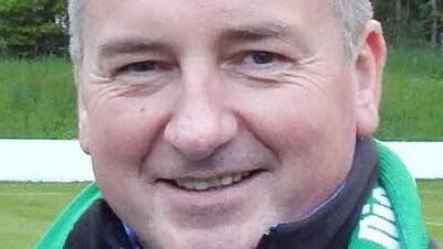 Gerald Weinrich, Vorsitzender des TSV Neudrossenfeld (Bayernliga): Wetten auf Sportereignisse halte ich grundsätzlich für schwierig. Überall, wo etwas zu holen ist, ist auch Gier mit im Spiel. Menschen sind in dieser Richtung leider anfällig. Je tiefer Sportwetten in die Amateurklassen vordringen, desto problematischer wird es. Für 1000 Euro wird wohl kein Bundesliga-Spieler eine Partie manipulieren. In der Bayernliga wird aber nicht mit großen Summen hantiert, da können schon relativ kleine ...