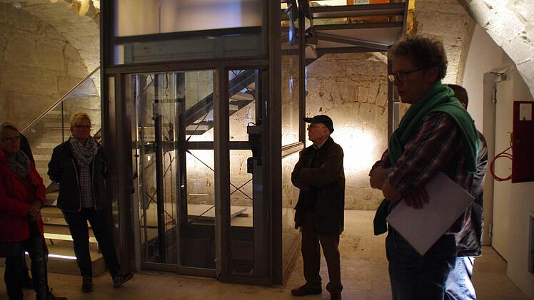 Im Zeughaus wurde eine LED-Beleuchtung eingebaut, die Atmosphäre schaffen soll. Foto: Marco Meißner