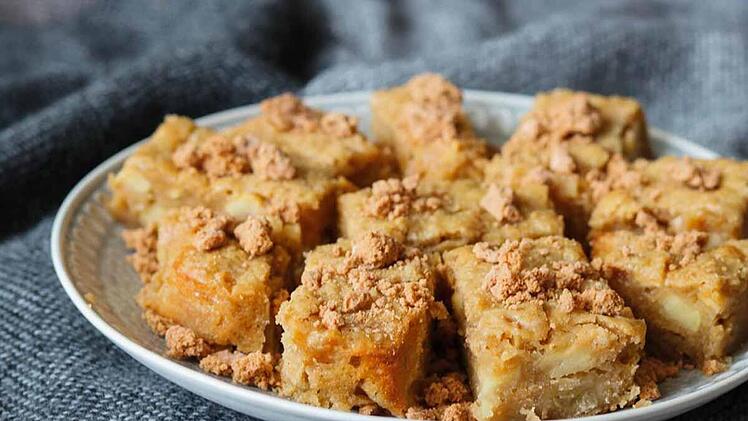 Apfel-Zimt-Blondies.jpg