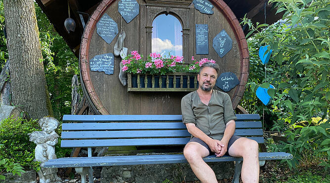 Wie ein Garten in Hardt mit Spr&uuml;chen Mut spendet