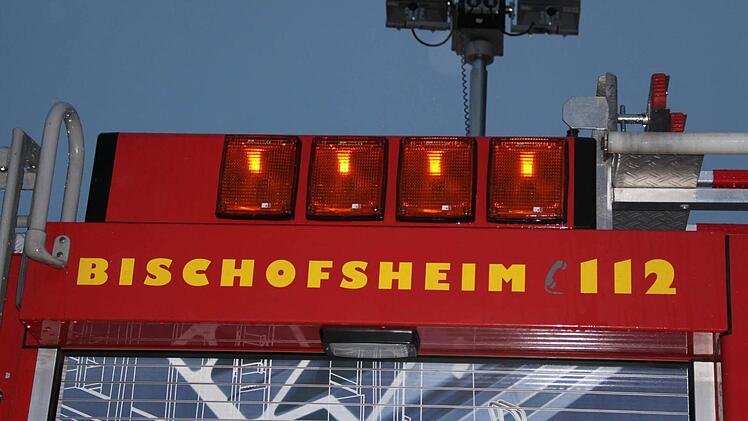 Mit rund 50 Leuten waren die Feuerwehren aus Bischofsheim, Wildflecken, Oberweißenbrunn und Frankenheim im Einsatz.