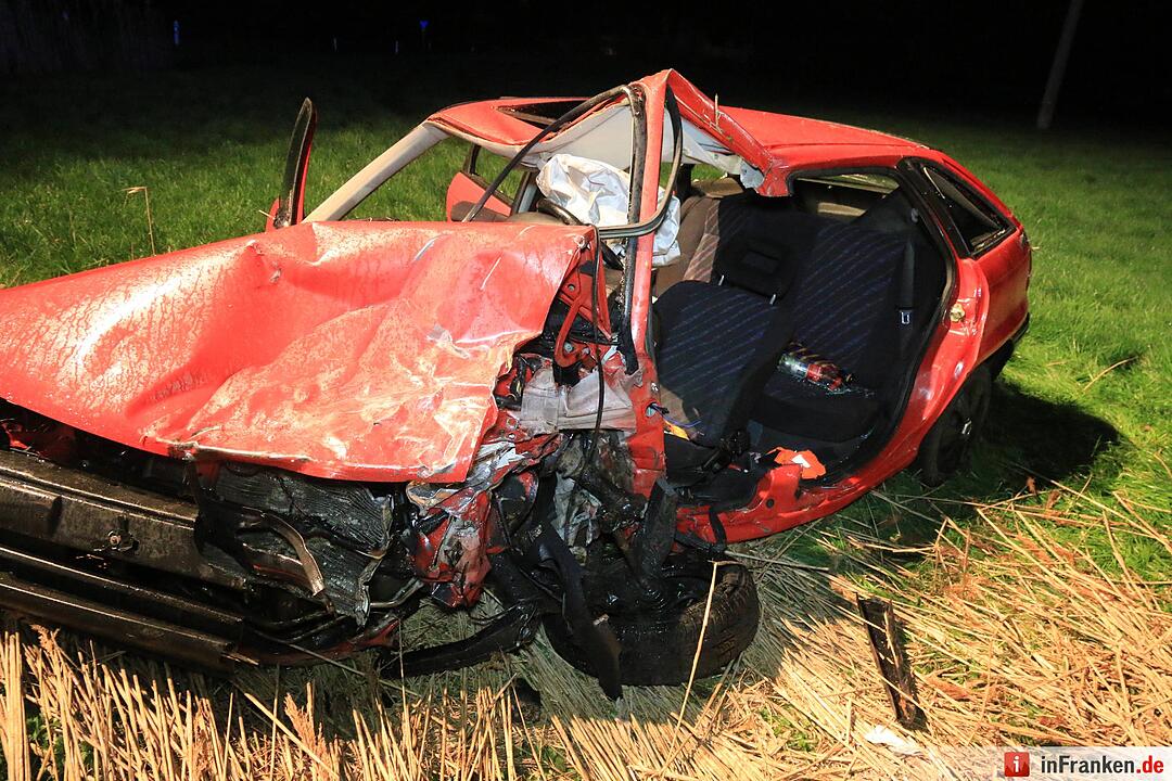 Mann stirbt nach schwerer Kollision bei Langenzenn