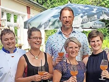 Das Organisationsteam mit Koch und Gastgeber Marcus Müller