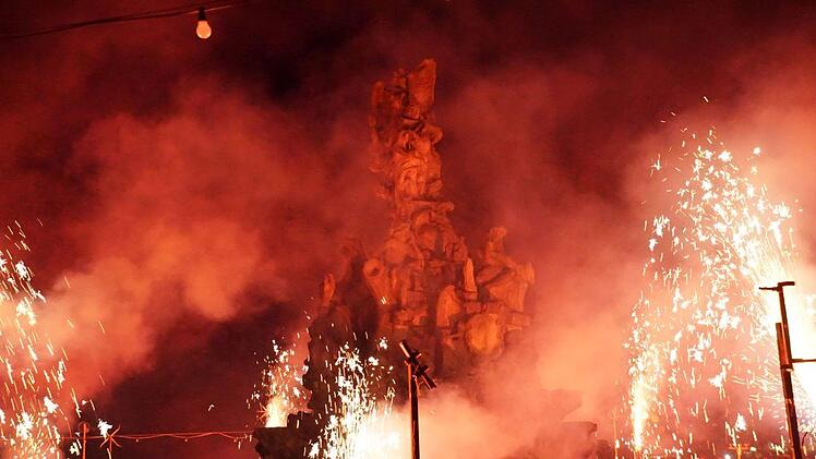 Brunnenfeuerwerk  Foto: Pascale Ferry