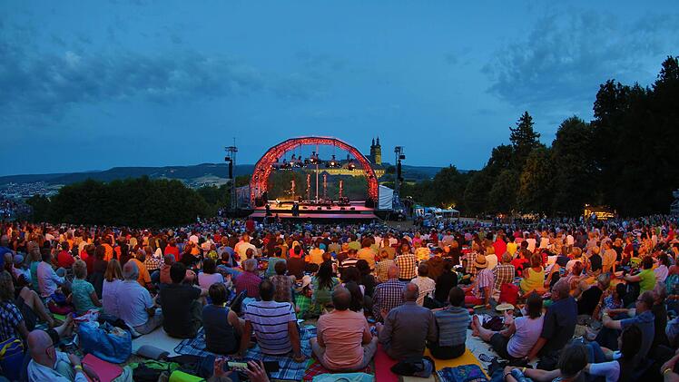 Seit 28 Jahren gibt es die "Songs an einem Sommerabend"; das Festival war auch in diesem Jahr ein Publikumsmagnet. Foto: Matthias Hoch
