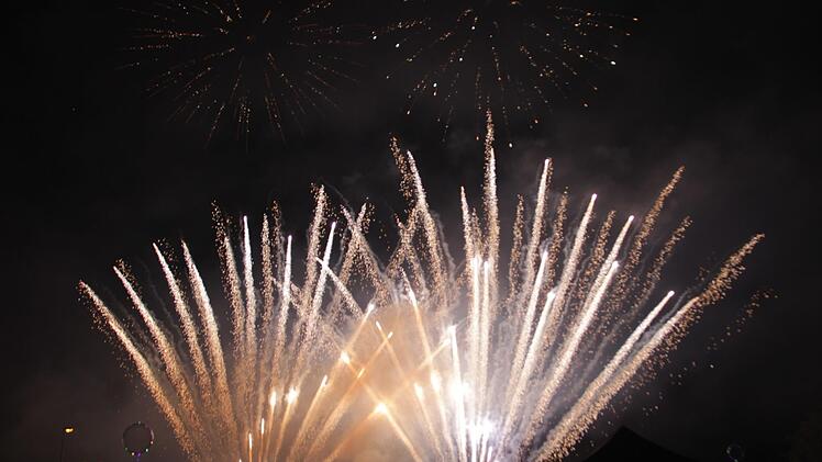 Abschlussfeuerwerk  Foto: Andreas Dorsch