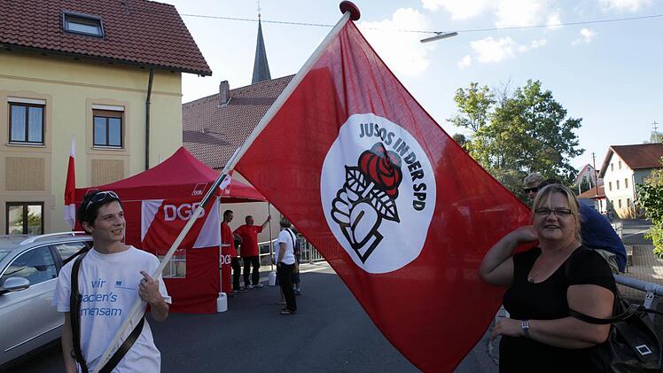 Schwarzach hat sich vor Jahren mit der Initiative "Schwarzach ist bunt" gegen die NPD gewehrt. Foto: Barbara Herbst