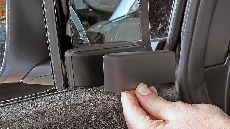 Ros liefert Kunststoffteile für Autotüren von BMW. Foto: Steffen Tetzlaff