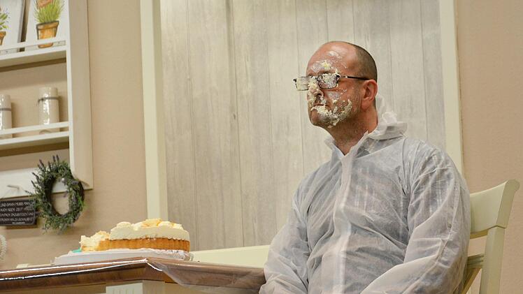 Eindrücke von der Aufführung der Theatergruppe Burkardroth. Foto: Björn Hein