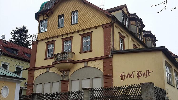 Im hinteren Bereich des Ensembles an der Ludwigstraße sind mehrere Wohneinheiten unterschiedlicher Größenordnung vorgesehen. Diese werden barrierefrei mit Stellplätzen und Aufzug konzipiert. Foto: Rolf Pralle