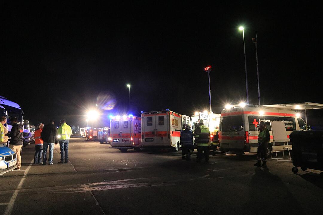 Rödental: Großbrand in Recycling-Betrieb