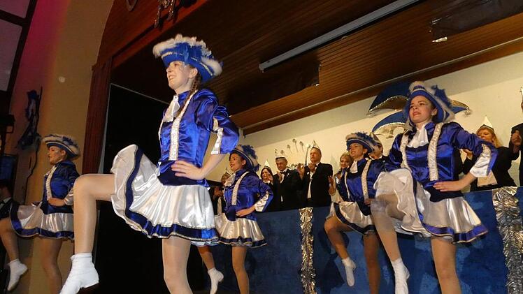 Die Prinzengarde begeisterte mit ihren Darbietungen.