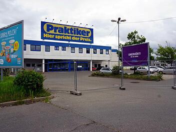 Schon zwei Baumärkte gab es in Herzogenaurach, aber sowohl der Praktiker als auch Obi haben die Stadt verlassen. Seither drängen die Heimwerker darauf, dass wieder ein Markt angesiedelt wird.Archiv