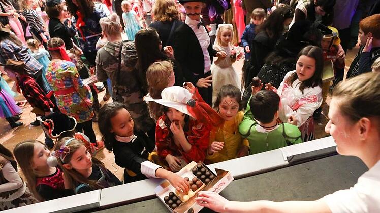 Impressionen vom Kulmbacher Kinderfasching in der Stadthalle Barbara Herbst