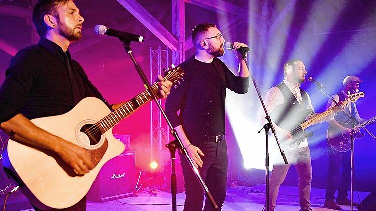 Die Band "Gizela" präsentiert nachdenklich stimmende Texte und rhythmische Melodien.