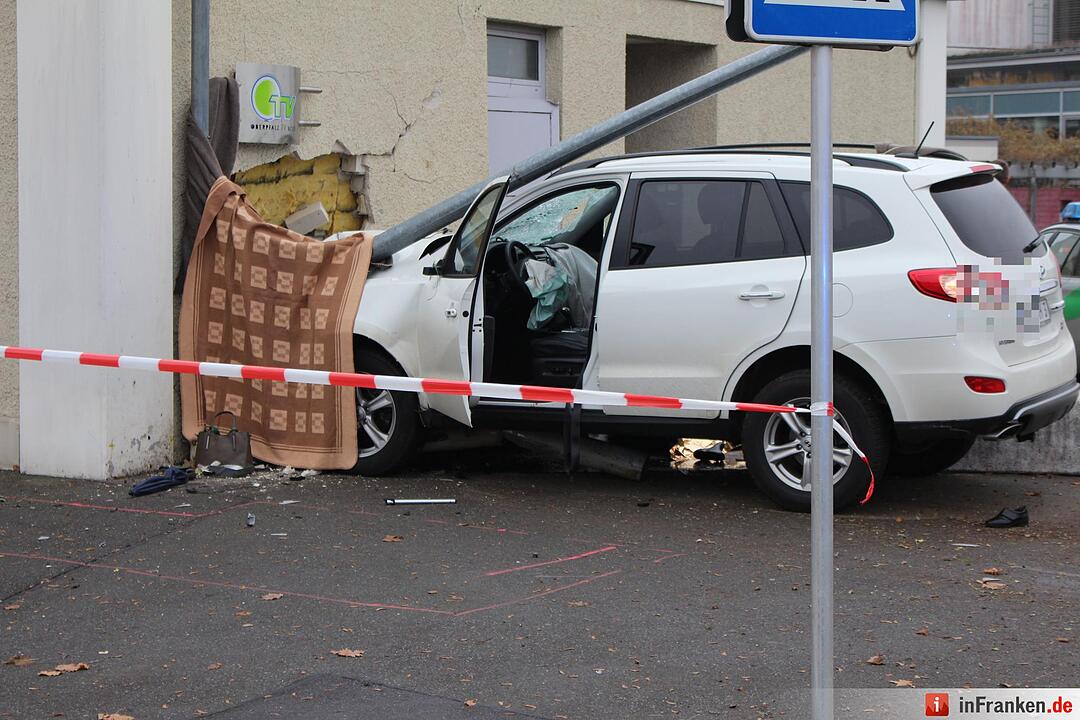 Amberg: Zwei Menschen sterben bei Unfall