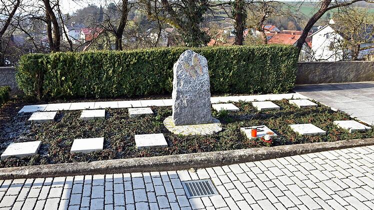 Den neugestalteten Friedhof in Wülflingen bezeichnete Bürgermeister Günther Werner in der Bürgerversammlung als Schmuckstück und das Urnenfeld soll für die anderen Friedhöfe als Vorbild dienen.