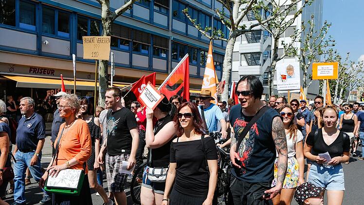 Demonstration gegen das geplante Polizeiaufgabengesetz am 12. Mai 2018 in Bamberg. Foto: Matthias Hoch