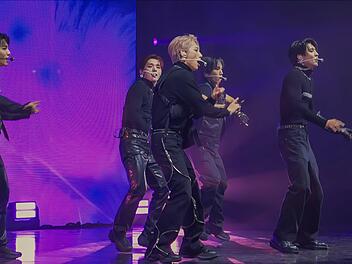 Die Boyband VANNER bei einem Konzert in Hong Kong.