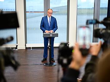 Merz startet zum G7 Gipfel