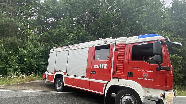 Auto ger&auml;t auf Gegenfahrbahn: drei Verletzte