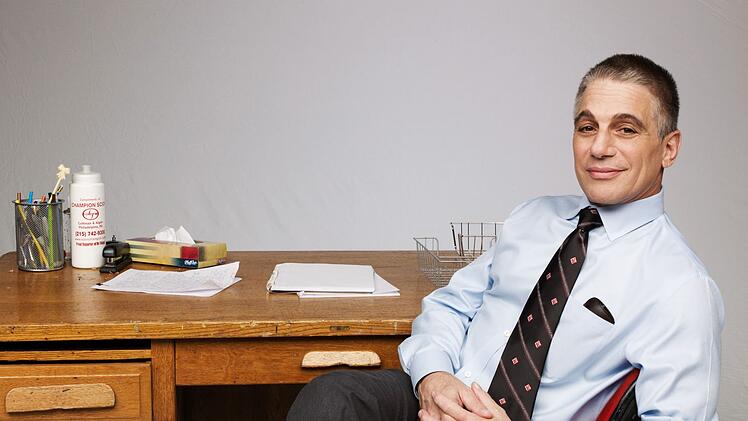 In der Reality-Serie "Tony Danza - Eine Klasse f&uuml;r sich" (2010) schl&uuml;pfte Tony Danza hat eine neue Rolle - als Lehrer.