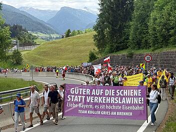 Demonstration und Totalsperre auf Brennerautobahn