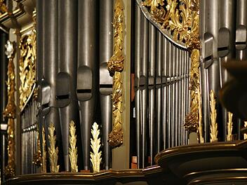 Die Coburger Morizkirche wird am Mai 2014 für voraussichtlich eineinhalb Jahr wegen der Sanierung des Innenraums geschlossen. Die beliebte Reihe "Musik zur Marktzeit" findet deshalb im nächsten Jahr nicht an der Schuke-Orgel in St. Moriz (Foto), sondern in der Schlosskirche der Ehrenburg statt.Foto: Jochen Berger