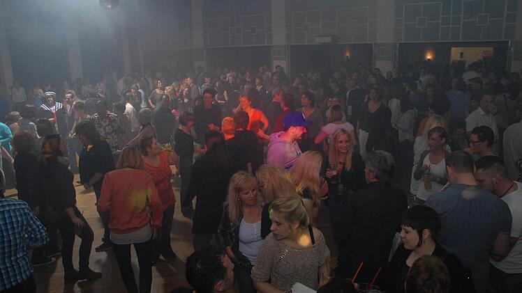 Eindr&uuml;cke von der &Uuml;-30-Party 2014