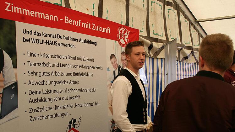 Informieren und feiern Foto: Gabriele Sell