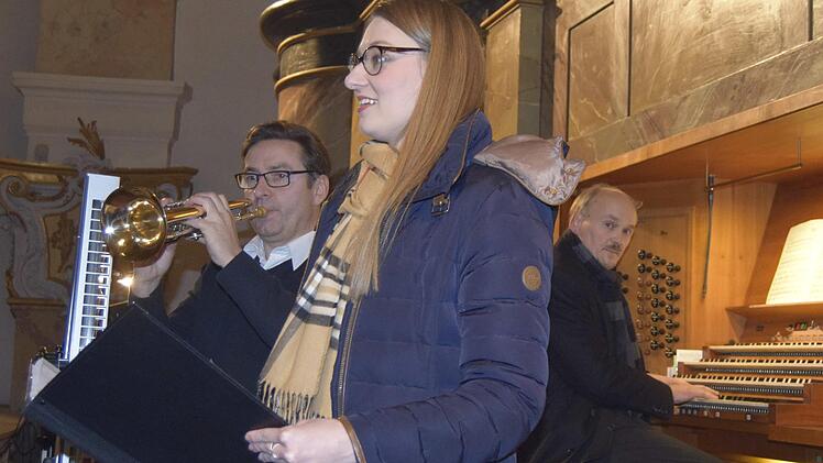 Jahresausklang in Vierzehnheiligen mit (von links): Bernhard Reußner, Lena Vogler und Dieter Blum.Andreas Welz