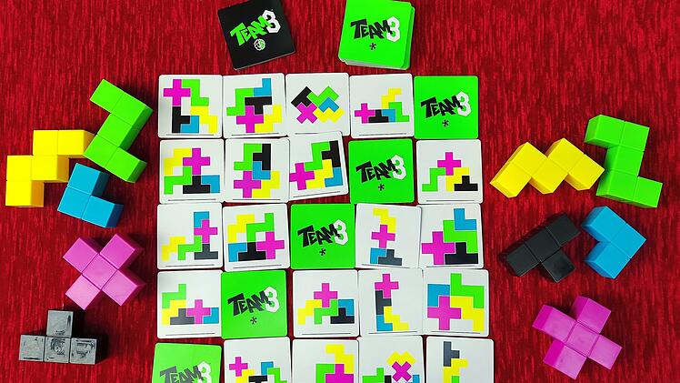 Spiele-Test Team3 grün und Team3 pink - Party-Aktionsspiel für Dreier-Mannschaften