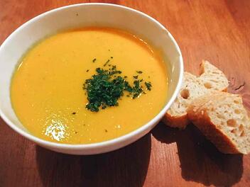 Herbstliche-Kuerbissuppe.jpg