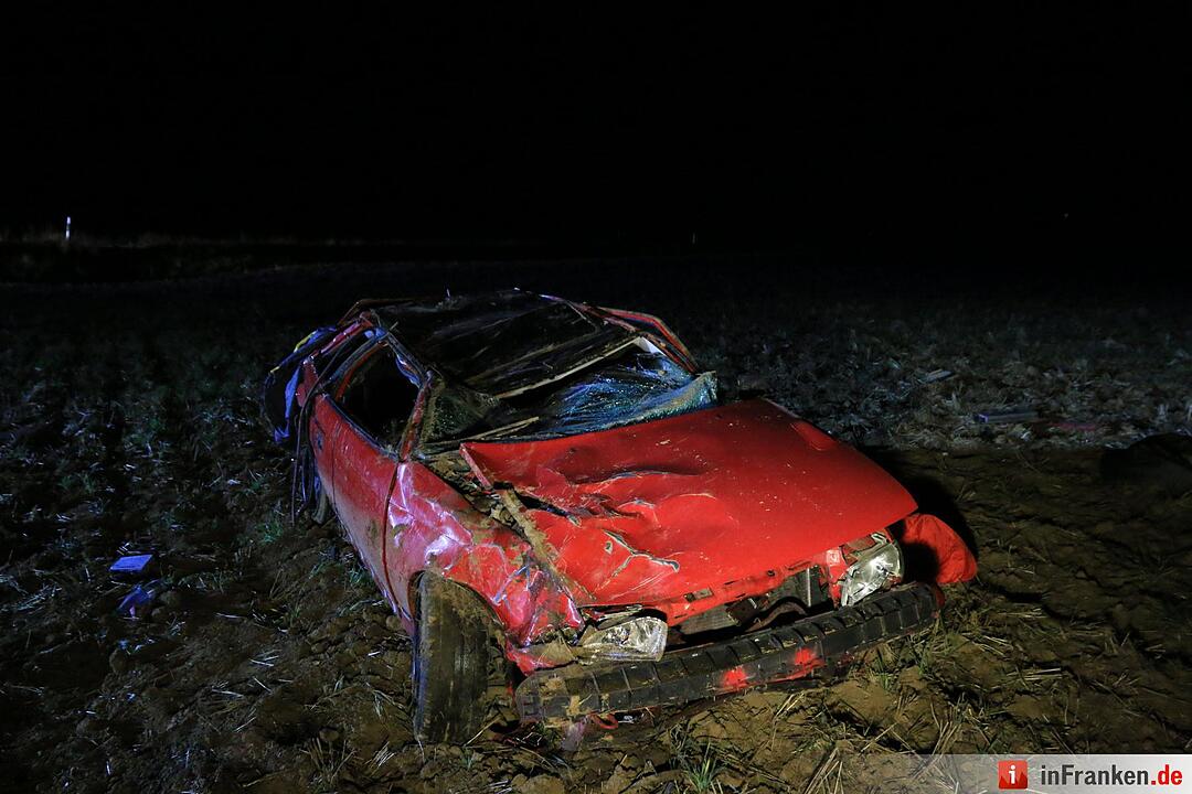 Opel überschlägt sich bei Königsfeld