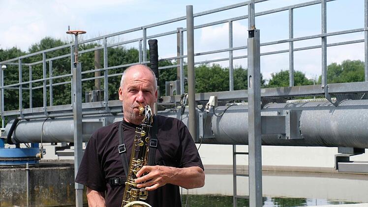 Friedbert Heckmann sorgte mit seinem Saxophon für den musikalischen Rahmen.Gerd Schaar