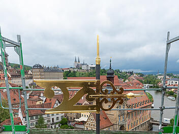 Bamberg: Schloss Geyerswörth erhält goldene Turmspitze