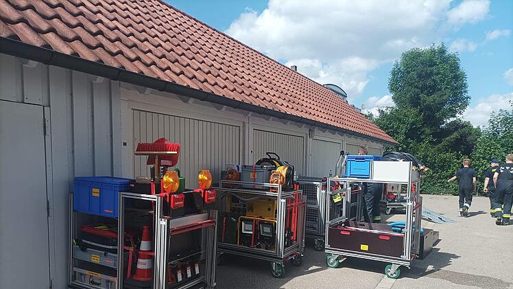 Feuerwehr Pegnitz: Seniorenheim überschwemmt - Wasser und Heizöl auf 650 Quadratmetern